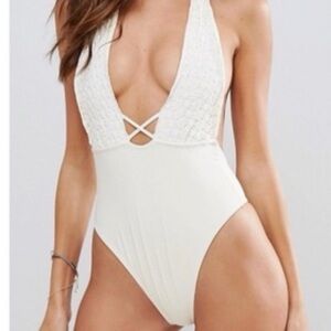 Montce cream Halter One-Piece Swimsuit - L